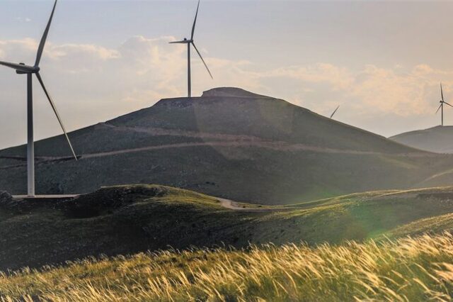 ΕΛΛΑΚΤΩΡ – ΕDP Renewables: Στρατηγική συμφωνία για ανάπτυξη αιολικών πάρκων 900ΜW