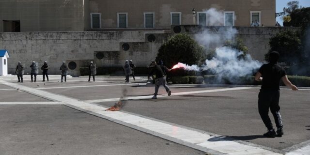 Σε συλλήψεις μετατράπηκαν οι προσαγωγές μετά τα επεισόδια στο Σύνταγμα
