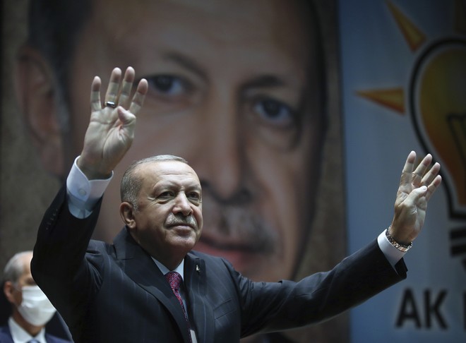 Ερντογάν: Καρότο και μαστίγιο στην Ευρωπαϊκή Ένωση