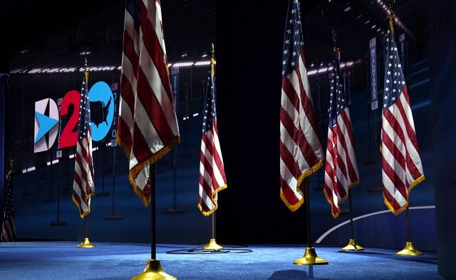 Προεδρικές εκλογές στις ΗΠΑ: 30 μέρες πριν τη μεγάλη μάχη – LIVE η συζήτηση