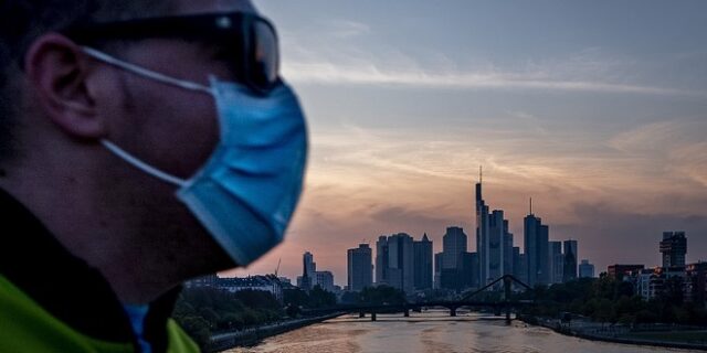 Γερμανία: 2.673 νέα κρούσματα κορονοϊού σε ένα 24ωρο