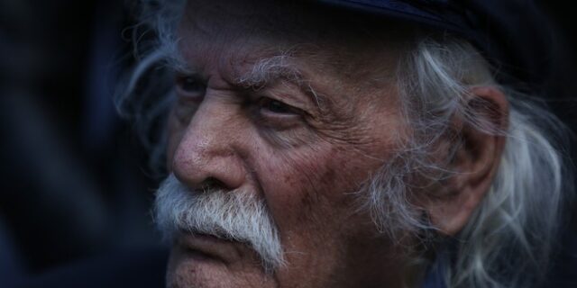 Νάξος: Διακομματική ερώτηση για την μετονομασία του Γενικού Λυκείου σε “Μανώλης Γλέζος”