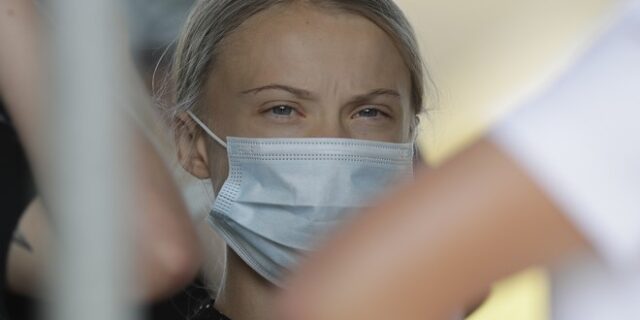 Η Γκρέτα Τούνμπεργκ καλεί τους Αμερικανούς να ψηφίσουν Τζο Μπάιντεν