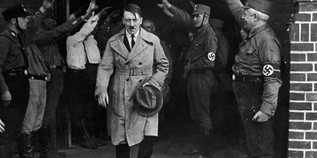 Πούλησαν χειρόγραφα του Χίτλερ σε δημοπρασία – Ανησυχία από εβραϊκές ομάδες