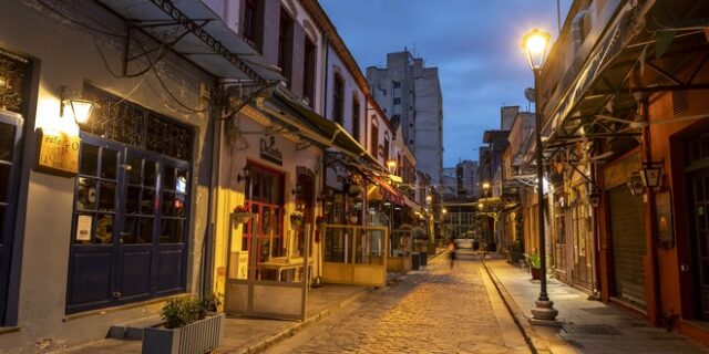 Κορονοϊός: Απαγόρευση κυκλοφορίας αλλά το take away επιτρέπεται