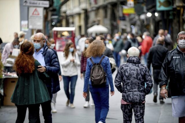 Ιταλία: Η περιφέρεια της Λομβαρδίας ζητά απαγόρευση κυκλοφορίας από τις 11 το βράδυ