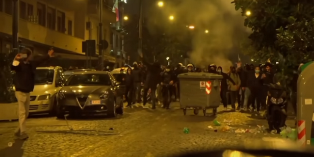 Επεισόδια στη Νάπολη για την απαγόρευση κυκλοφορίας – Ανάμειξη ακροδεξιάς και μαφίας
