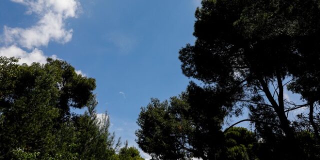 Αρκετή ηλιοφάνεια και κανονικές θερμοκρασίες την Παρασκευή