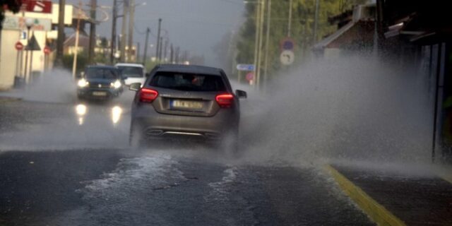 Λίγες βροχές τις επόμενες ημέρες και πτώση θερμοκρασίας