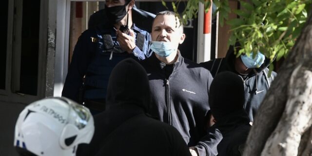 Θυμήθηκαν να σταματήσουν τα κηρύγματα μίσους του Κασιδιάρη μέσα από τη φυλακή