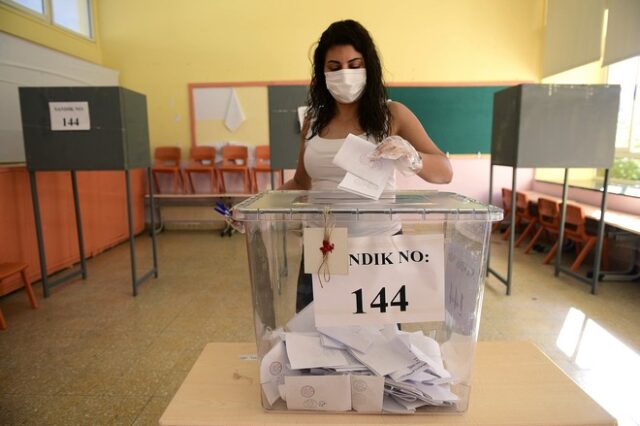 Σε εξέλιξη η “εκλογική” διαδικασία στα Κατεχόμενα- Στις κάλπες οι Τουρκοκύπριοι