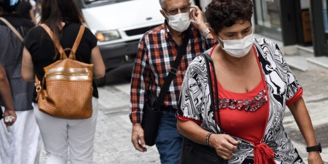 Λινού: ”Μόνο η μάσκα δεν προστατεύει στον συνωστισμό – Λιγότεροι μαθητές στις τάξεις”