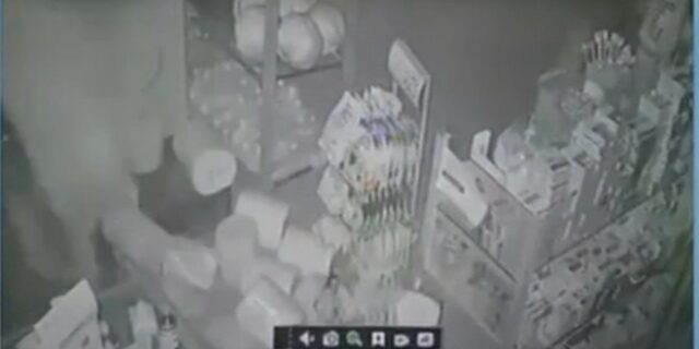 Θεσσαλονίκη: Διαρρήκτες μπήκαν με ΙΧ σε κάβα