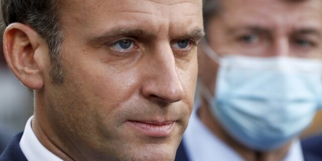 Επίθεση στη Νίκαια: “Δεν θα κάνουμε καμία υποχώρηση” στις γαλλικές αξίες, διαβεβαιώνει ο Μακρόν