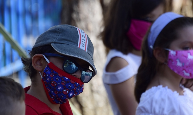 Σχολεία: Μάσκα και στα διαλείμματα σε “πορτοκαλί” και “κόκκινες” περιοχές