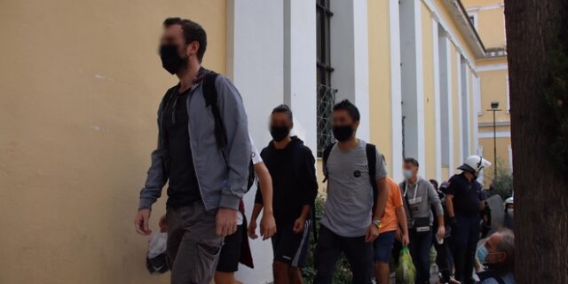 Ελεύθεροι αφέθηκαν οι μαθητές που συνελήφθησαν στα επεισόδια της Πέμπτης