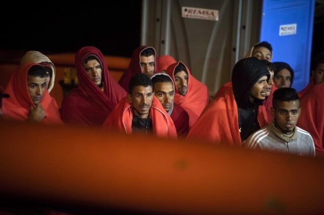 Ισπανία: “Απόβαση” μεταναστών στα Κανάρια Νησιά