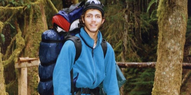 “Θα ήσουν 45 σήμερα, μικρέ αδερφε”: Το μήνυμα του Τριντό 22 χρόνια μετά