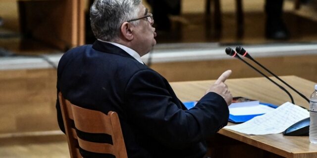 Δικηγόρος Μιχαλολιάκου: Σήκωνε το δεξί χέρι, δεν έκανε κάτι άλλο