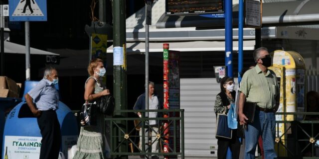 Κορονοϊός: Κρίσιμο για την αυστηροποίηση των μέτρων το επόμενο τριήμερο