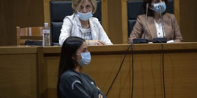 Δίκη Χρυσής Αυγής: Ανακοίνωση της Ένωσης Εισαγγελέων για την κριτική στην Οικονόμου