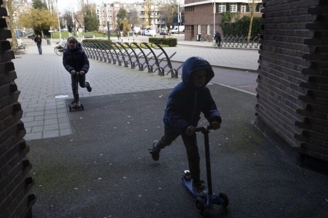 Ολλανδία: Η κυβέρνηση νομιμοποιεί την ευθανασία για τα παιδιά κάτω των 12 ετών