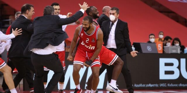 Ολυμπιακός – Μακάμπι 85-82: Θρίαμβος με buzzer beater του Χάρισον