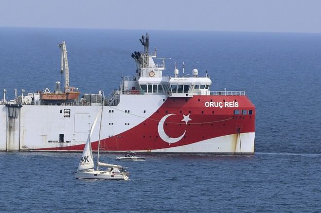 Τουρκία: Ανανέωσε την Navtex για το Οruc Reis
