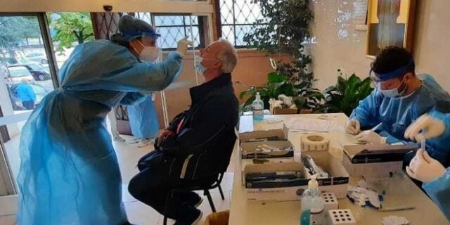 Κορονοϊός: 438 νέα κρούσματα στην Ελλάδα – 11 νέοι θάνατοι