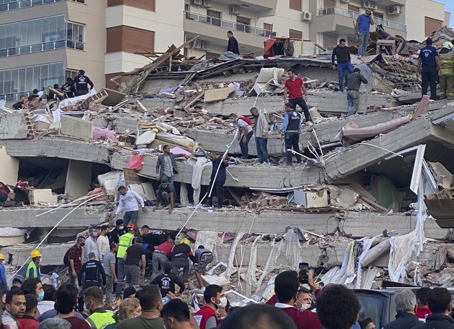 Σεισμός στη Σάμο: Συγκλονιστική μαρτυρία Ελληνίδας φοιτήτριας στη Σμύρνη