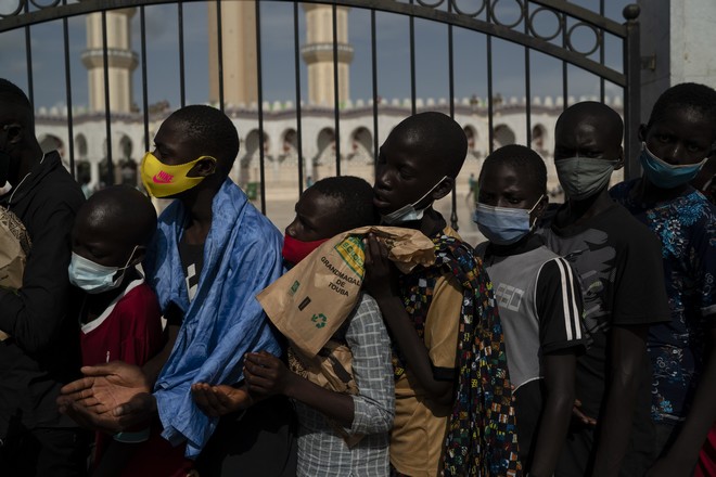 Σενεγάλη: Τουλάχιστον 140 νεκροί από ναυάγιο με μετανάστες