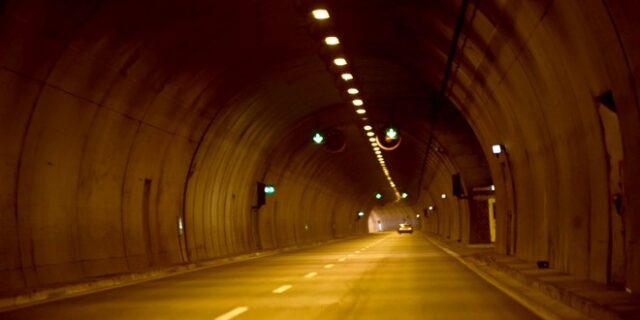 Πού θα γίνουν οι νέες οδικές σήραγγες της Αθήνας