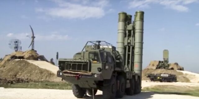 Απομάκρυνση του ρωσικού συστήματος S-400 ζήτησε ο Μπλίνκεν από τον Τσαβούσογλου