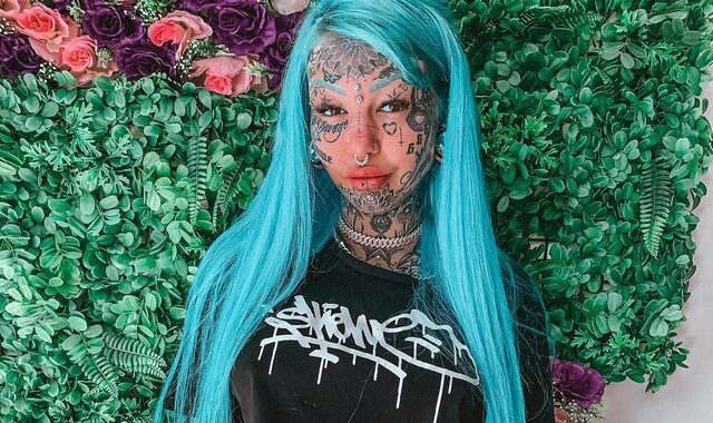 Amber Luke: Το μοντέλο που κάλυψε το 98% του δέρματός της με τατουάζ
