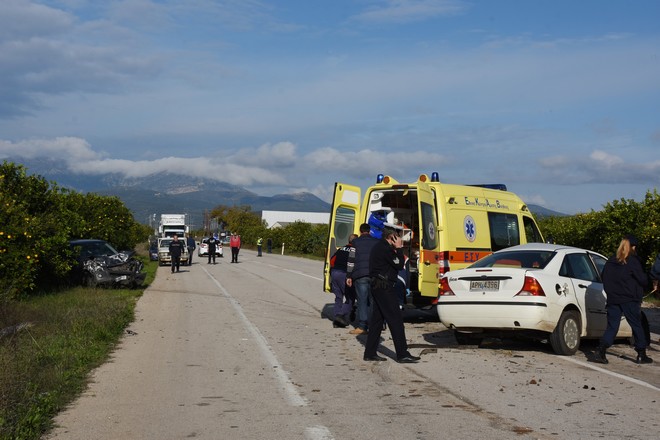 Κρήτη: Τροχαίο με δύο τραυματίες – Σοβαρά η μία γυναίκα