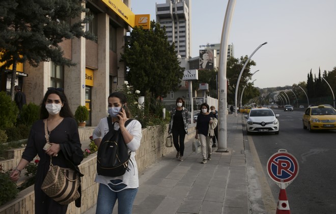 Κορονοϊός: Η Τουρκία έσπασε το φράγμα των 10.000 νεκρών