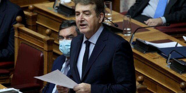 Χρυσοχοΐδης: “Λιντσάρισμα” οι επικρίσεις για την μη σύλληψη Παππά – Επιμένει για βροχή μολότοφ στο Εφετείο