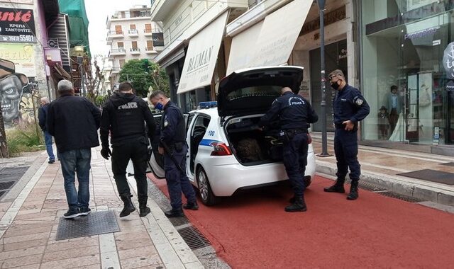 Χώριζε με τη γυναίκα του και την πλήρωσαν οι φίλες της – Μαχαίρωσε μάνα και κόρη