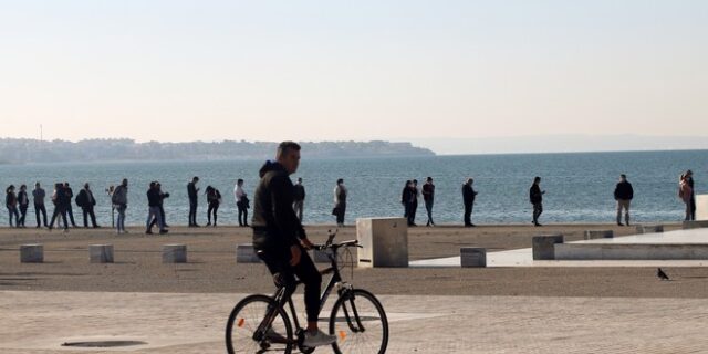 Lockdown σε Θεσσαλονίκη, Λάρισα και Ροδόπη – Ποια μέτρα ισχύουν