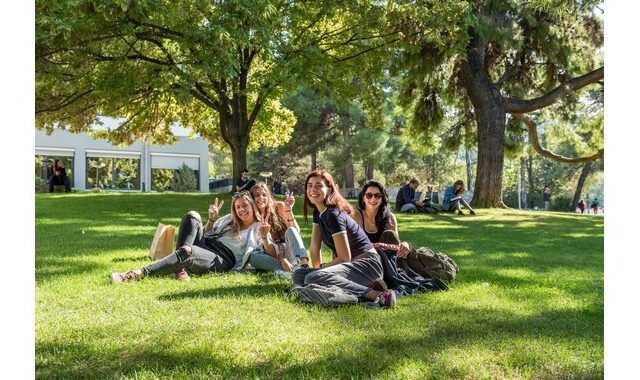 Deree – The American College of Greece: Υποτροφίες για ευκαιρίες εκπαίδευσης στο εξωτερικό σε συνεργασία με το Κοινωφελές Ίδρυμα Λάτση