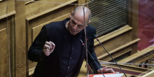 Βαρουφάκης σε Χρυσοχοΐδη: Ελέγχετε τα σώματα ασφαλείας ή σας ελέγχουν;