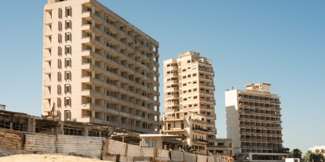 Οι Τούρκοι άνοιξαν το παραλιακό μέτωπο Βαρωσίου