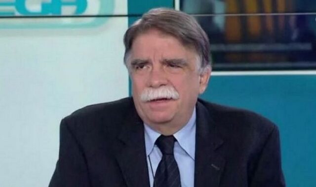 Βατόπουλος: “Μπορεί το Σαββατοκύριακο να δούμε πάνω από 2000 κρούσματα”
