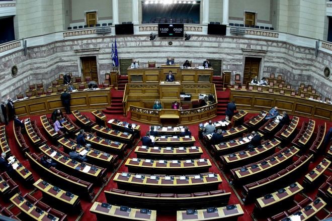 Βουλή: Τρίτο επιβεβαιωμένο κρούσμα κορονοϊού στο κοινοβούλιο