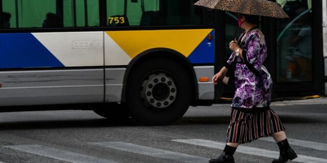 Παροδικές νεφώσεις με λίγες τοπικές βροχές την Τετάρτη