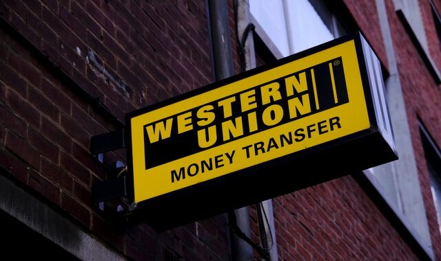 Η Western Union κλείνει όλα τα υποκαταστήματά της στην Κούβα