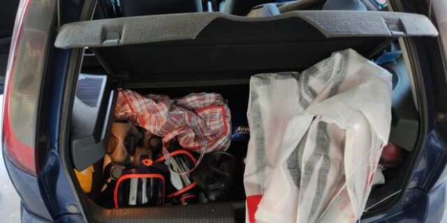 Προσαγωγές στο κέντρο της Αθήνας και κατάσχεση πολεμοφοδίων