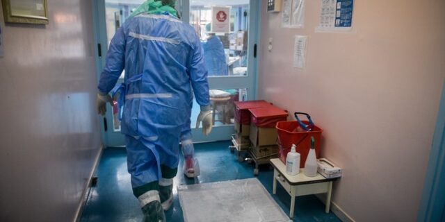 Κορονοϊός – Ελλάδα: 1.375 νεκροί μέσα στον Νοέμβριο – Τα στοιχεία που προκαλούν ανησυχία