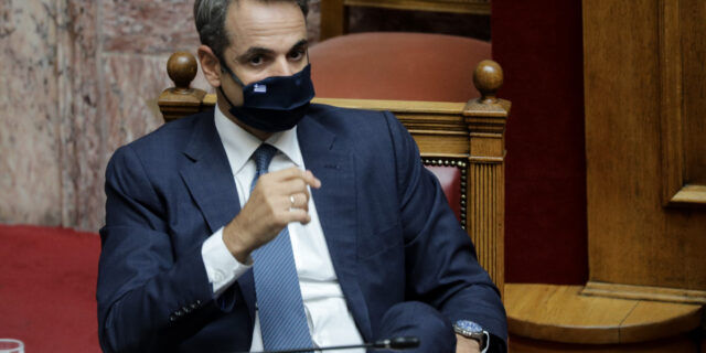 Ραγδαία μείωση της ικανοποίησης για τους χειρισμούς της κυβέρνησης