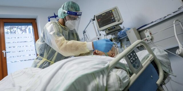 Κορονοϊός ώρα μηδέν: Μόλις το 15% των ΜΕΘ είναι διαθέσιμες